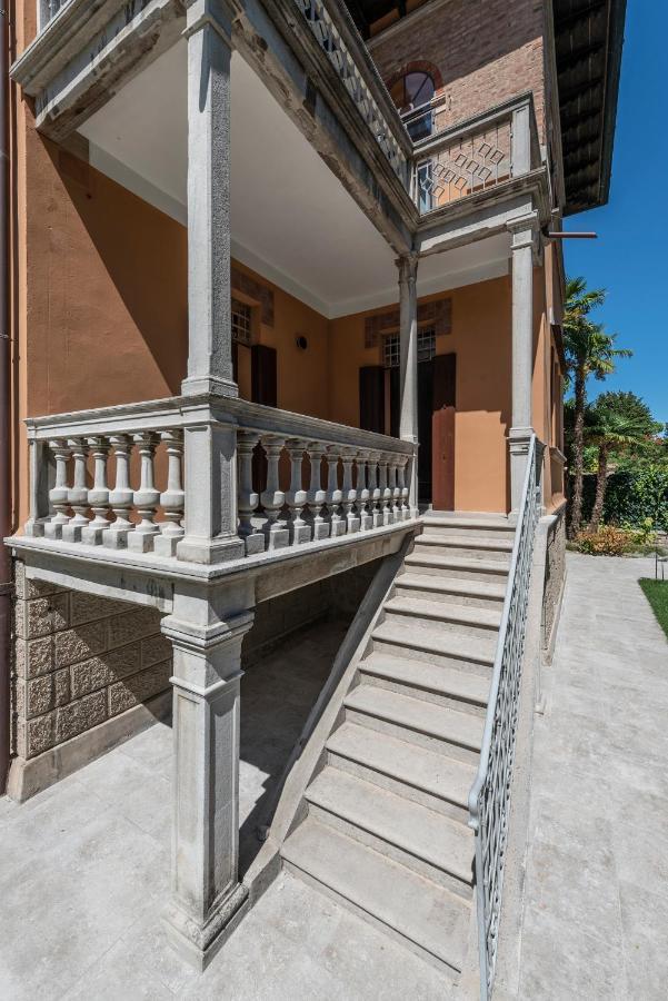 Ca' Delle Contesse - Villa On Lagoon With Private Dock And Spectacular View Lido di Venezia Exterior foto
